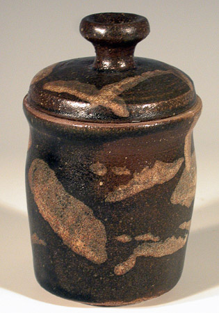 Lidded Pot with Strokes